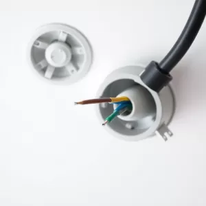 Jaki kabel do lampy sufitowej
